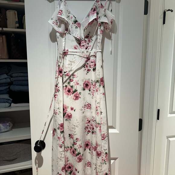 Design Lab XSmall Spaghetti Waist Lace Floral Maxi Dress - Picture 1 of 2
